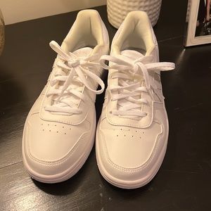 Adidas 2.0 hoops white sneakers